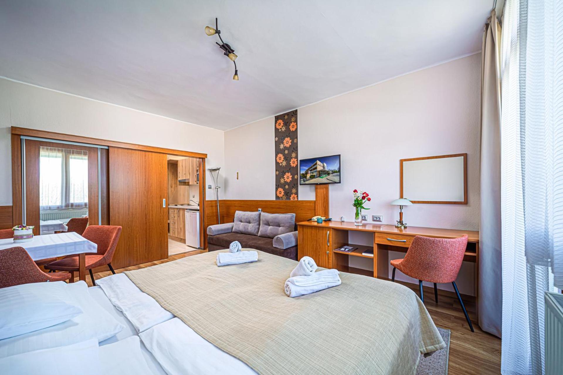 Apartman Hotel Buk Bagian luar foto
