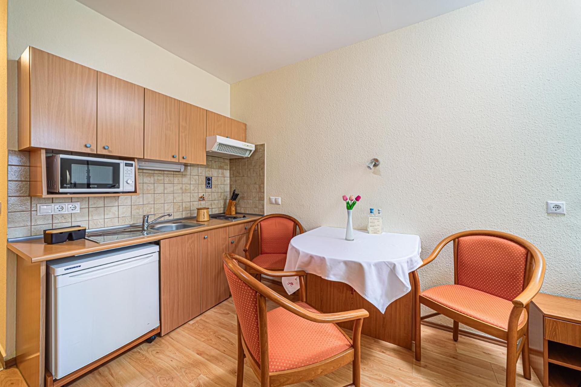Apartman Hotel Buk Bagian luar foto