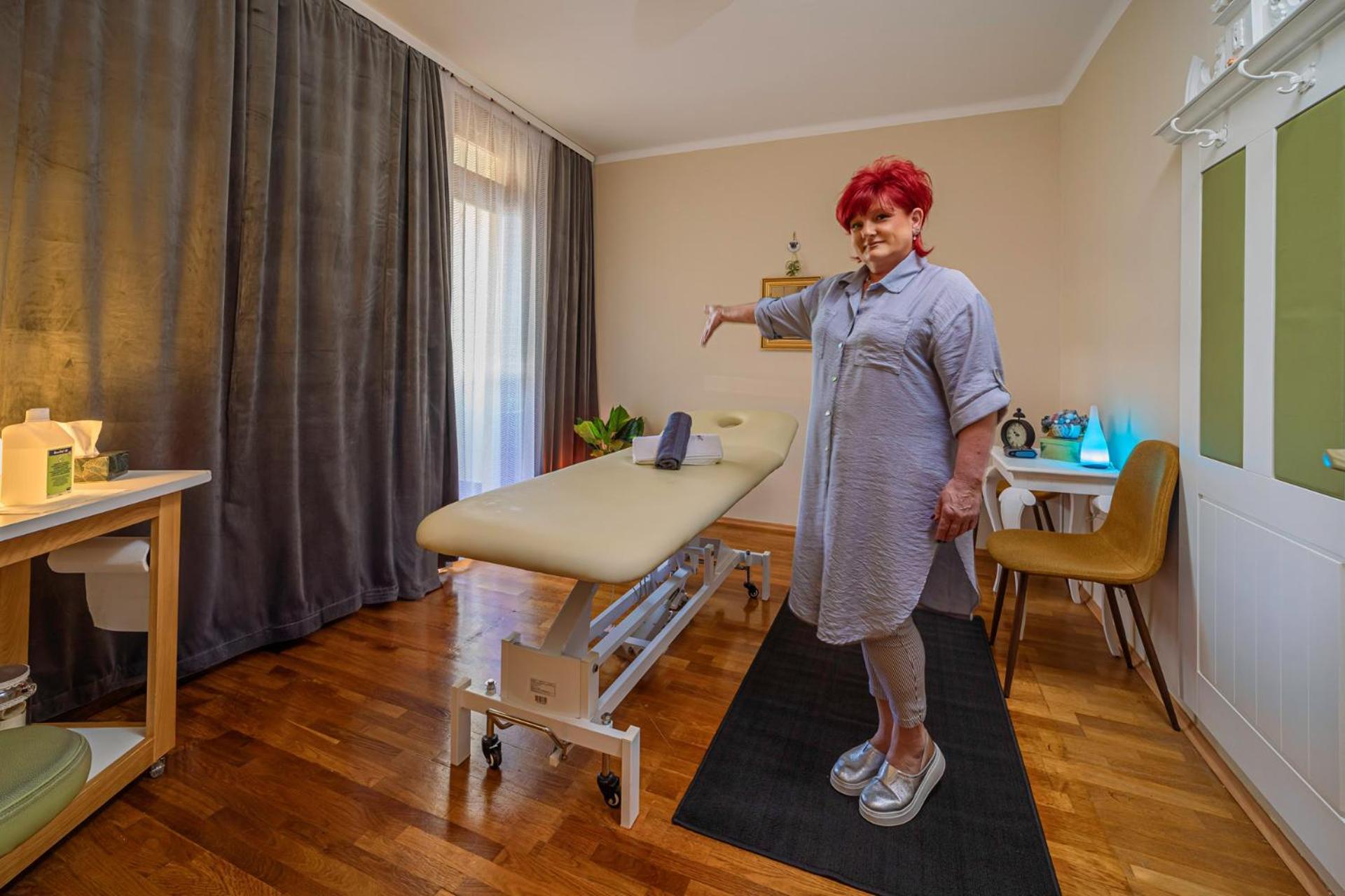 Apartman Hotel Buk Bagian luar foto